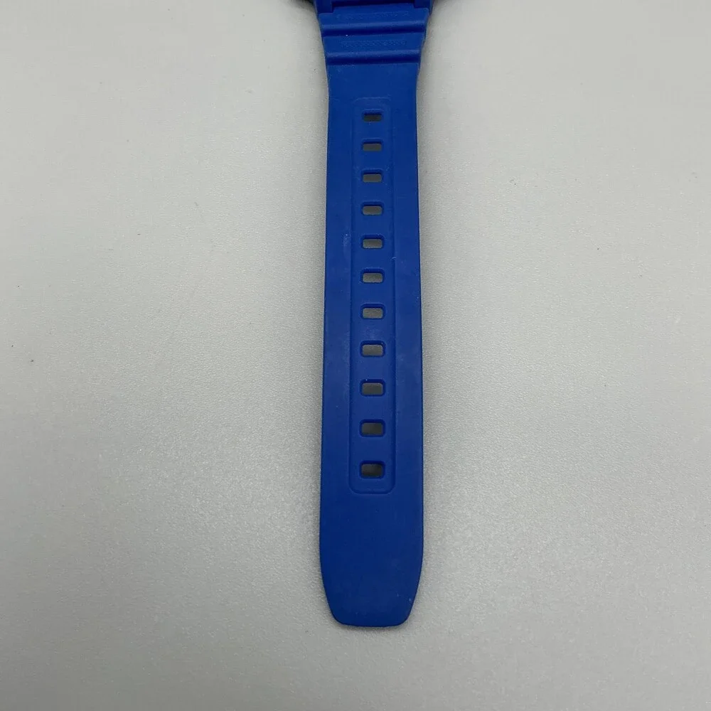 Casio F-108WH 3224 Mens Watch 42mm Gray Digital Blue Resin Day Date Illuminator